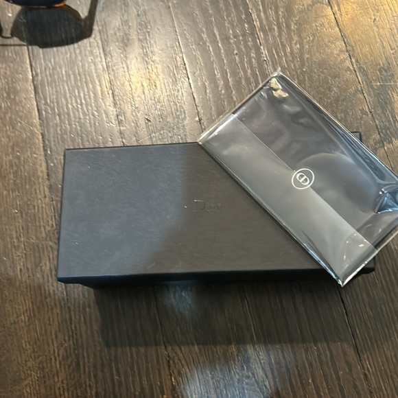 Christian Dior Authentic Sunglasses with case, new cleaner and box - Picture 8 of 9